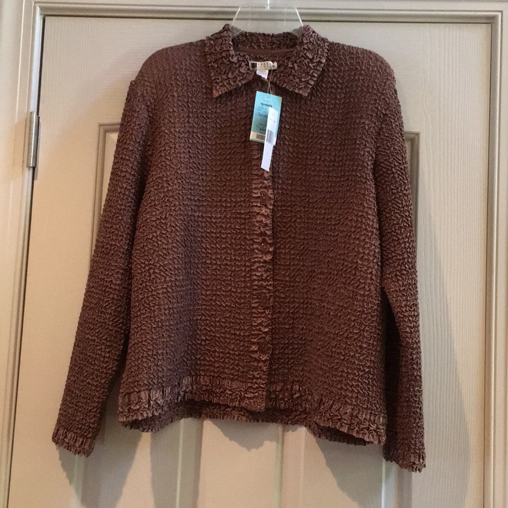 New chocolate crinkly button front top